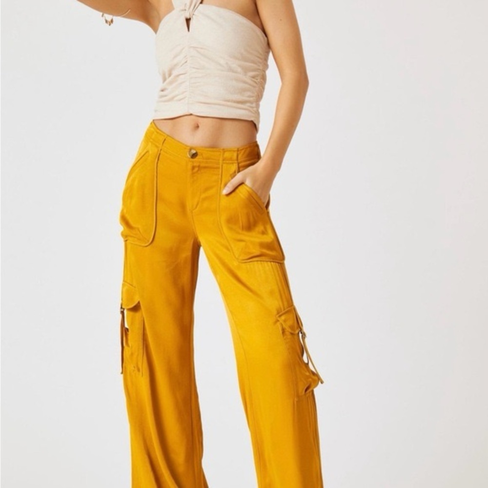 Anthropologie Wide- Leg Cargo Pants Size 14 Gold Silky